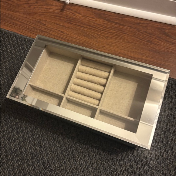 Mirrored Jewelry Box - Picture 2 of 8
